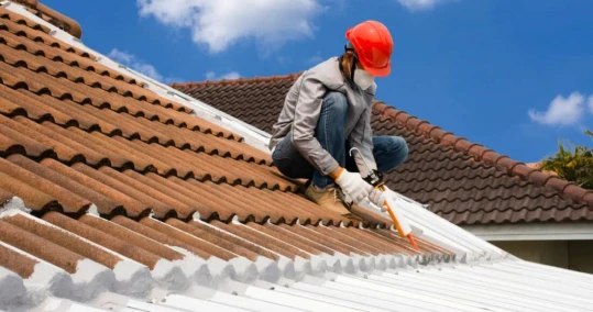 Soluciones efectivas de impermeabilización de tejados para proteger tu hogar de filtraciones